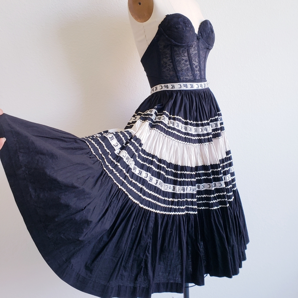 Vintage 50s/60s Black And White Western Skirt